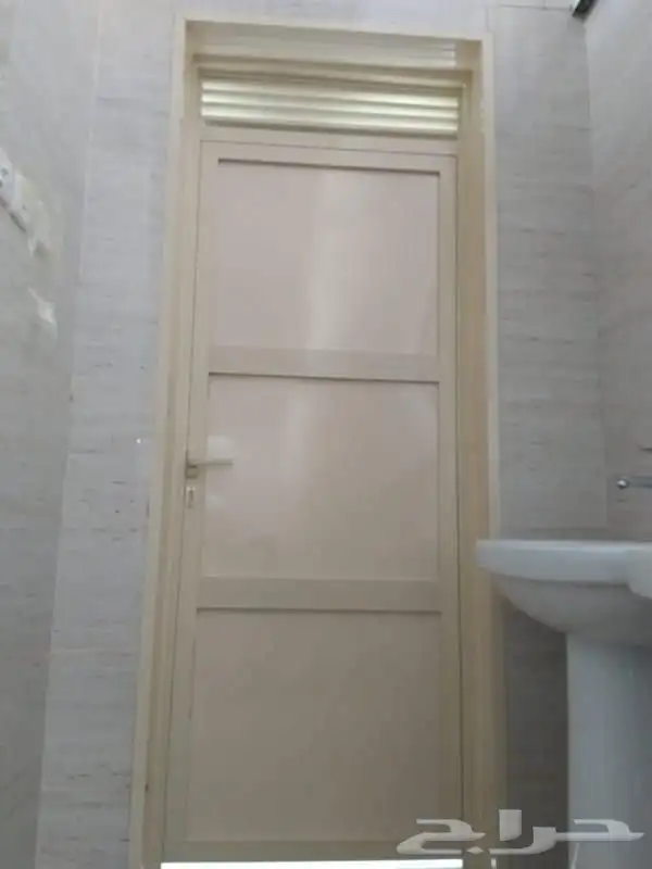 باب المنيوم اي دي فارميكا 3