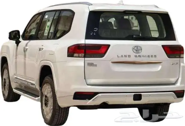 لاندكروزر L4 بنزين موديل 2025 5