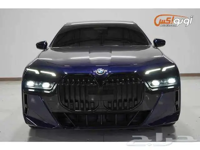 2023 بي إم دبليو 740i سيدان 1