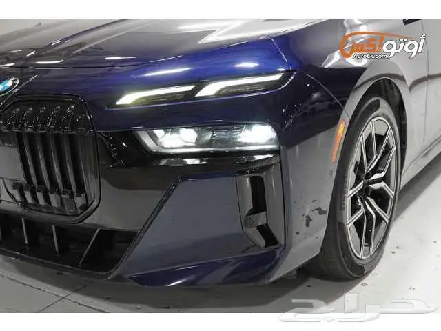 2023 بي إم دبليو 740i سيدان 5