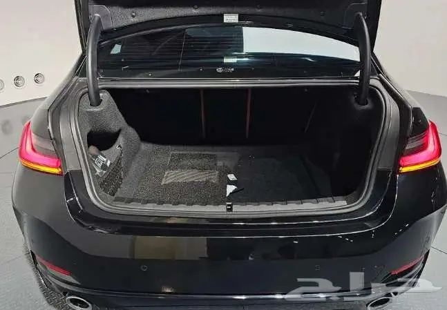BMW 320i موديل2023 الميموني للاستيراد بكوريا 12