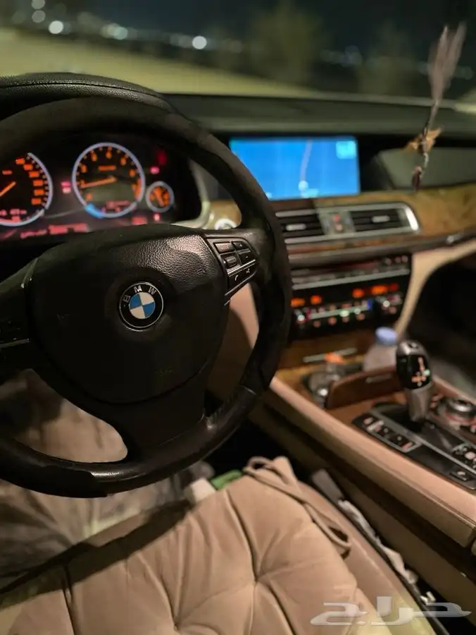 بي ام 730 li موديل 2012 7