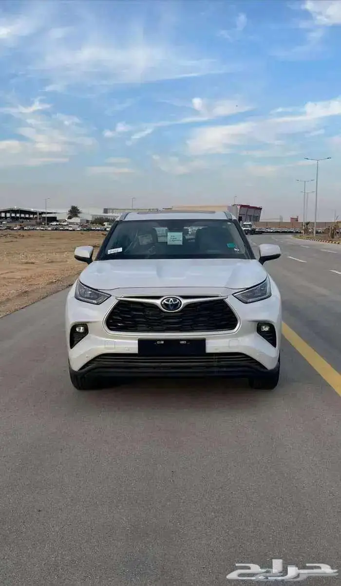 تويوتا هايلاندر GLE 2025 نصف فل 0