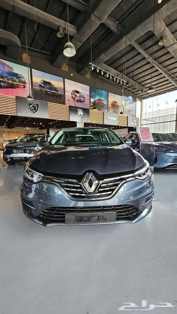 رينو ميغان 2024 1