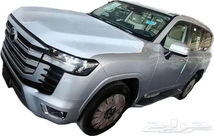 لاندكروزر L3 موديل 2025 اسود وذهبي وبيض 2