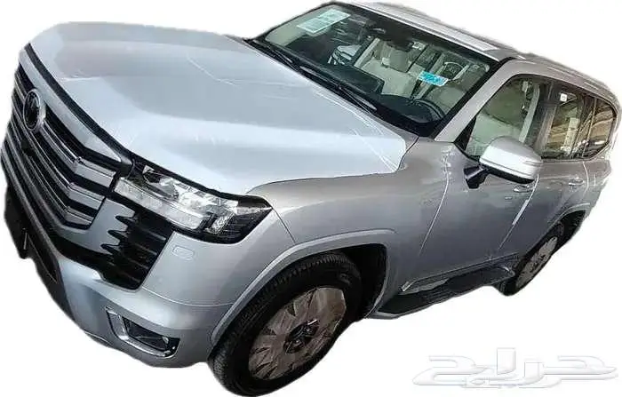 لاندكروزر L3 موديل 2025 اسود وذهبي وبيض 1