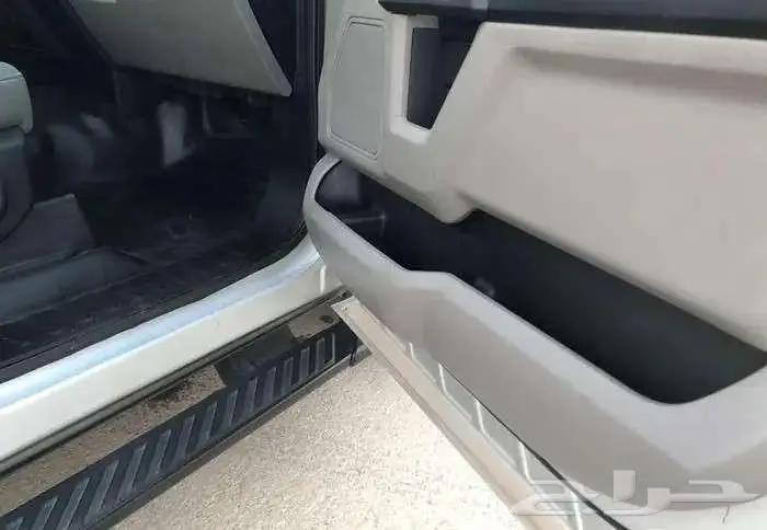 فورد F150 غماره 2018 بدون دبل شبه جديد ممشي قليل54 مخزنه 33