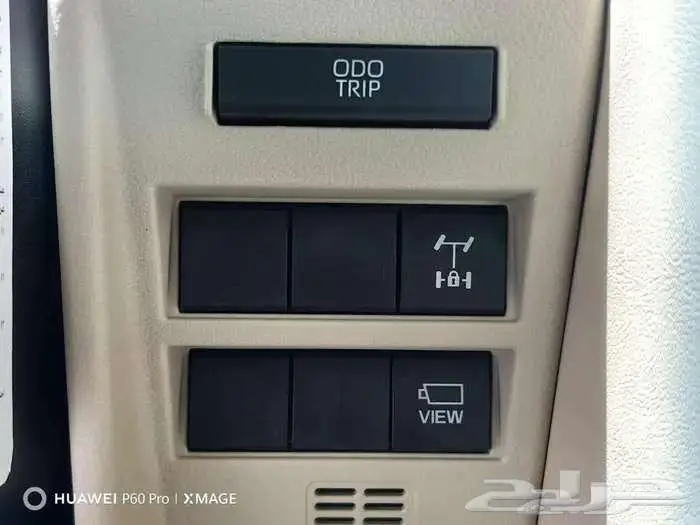 لاندكروزر L4 بنزين موديل 2025 10