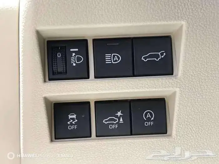 لاندكروزر L4 بنزين موديل 2025 30