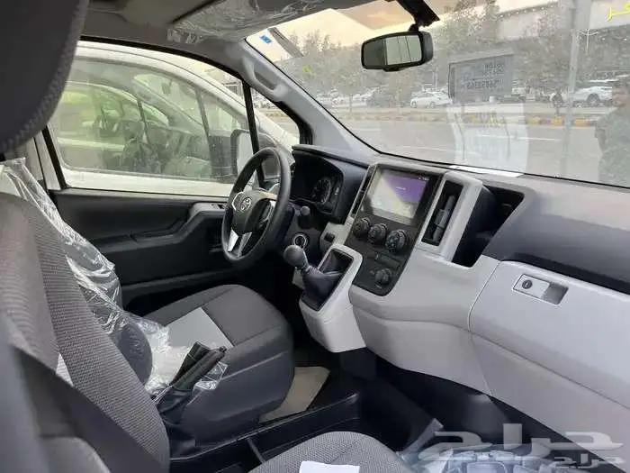 تويوتا هاي اس ركاب سقف عالي قير عادي ديزل 2025 3