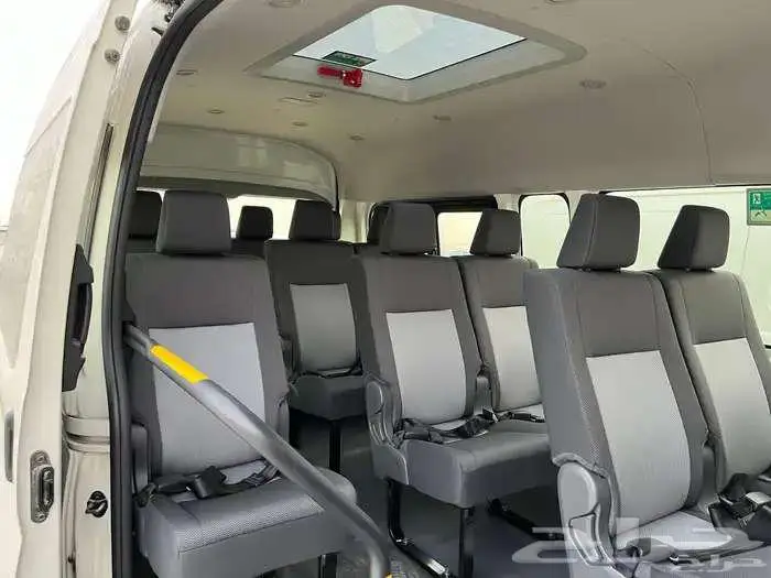 تويوتا هاي اس ركاب سقف عالي قير عادي ديزل 2025 5