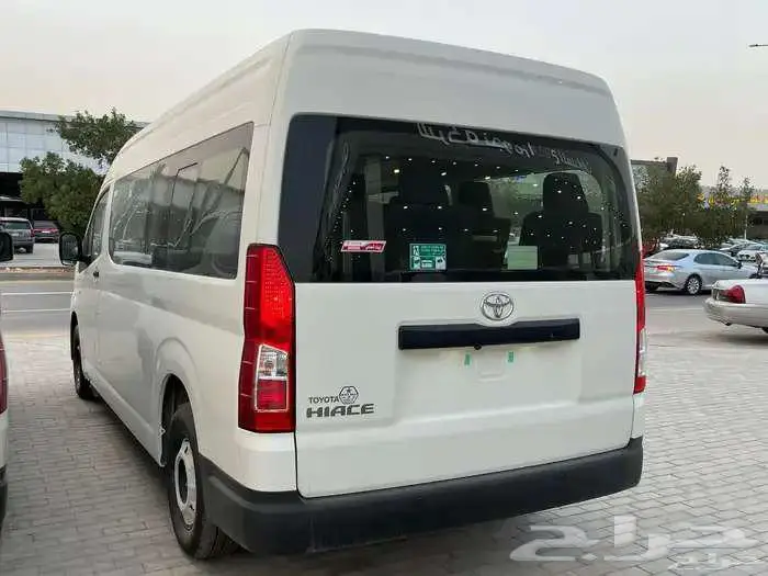 تويوتا هاي اس ركاب سقف عالي قير عادي ديزل 2025 9