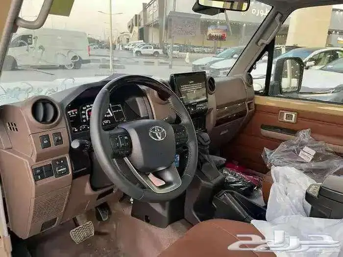 تويوتا شاص رفرف فل كامل اوتوماتيك ديزل 2025 3