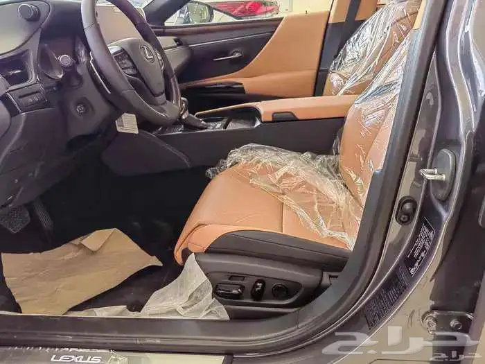 لكزس اي اس350 CC شركة عبداللطيف جميل 3