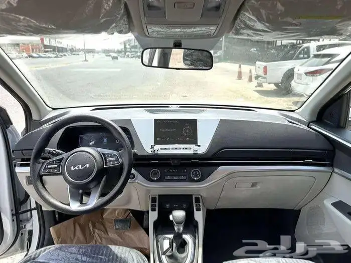 كيا كارنز 2025نص فل سبع مقاعد 2025كاش وتمويل 13
