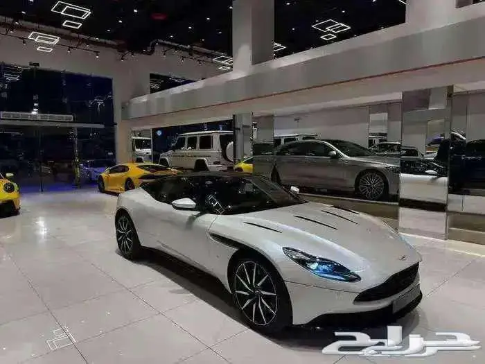 استون مارتن DB11 موديل 2018 0