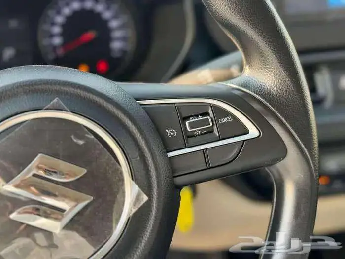 سوزوكي ديزاير استندر GL بنزين 2026 عرض للكميات 7