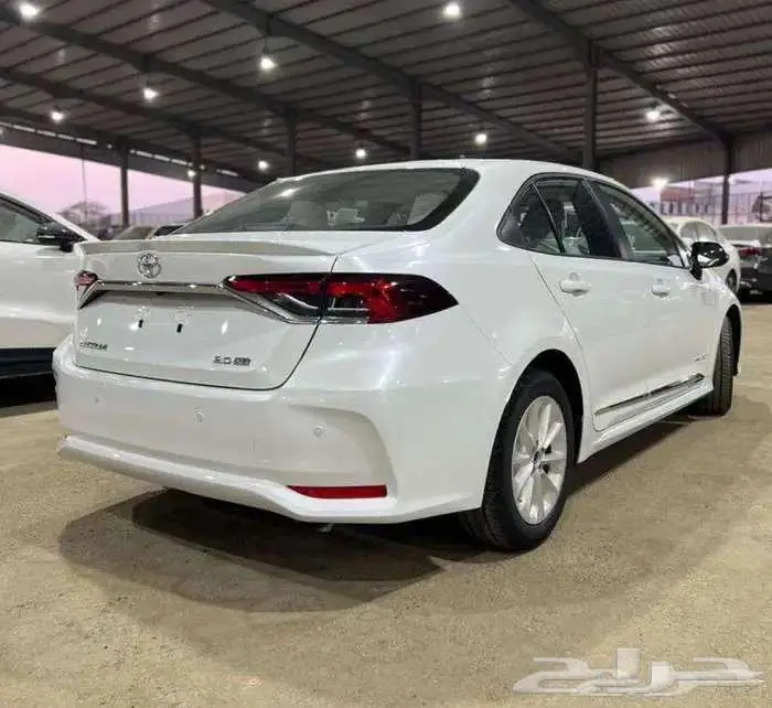 تويوتا كورولا XLI 2.0 2025 مطور اقساط وكاش 3