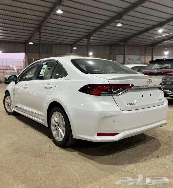 تويوتا كورولا XLI 2.0 2025 مطور اقساط وكاش 4