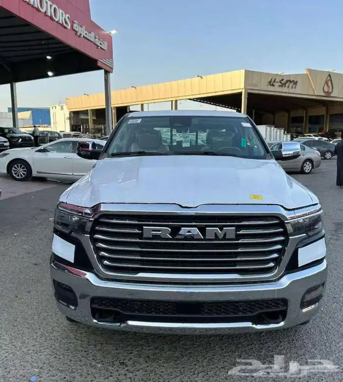 دودج رام 1500لارامي موديل2025اصفار ضمان بترومين سعر خاص 10