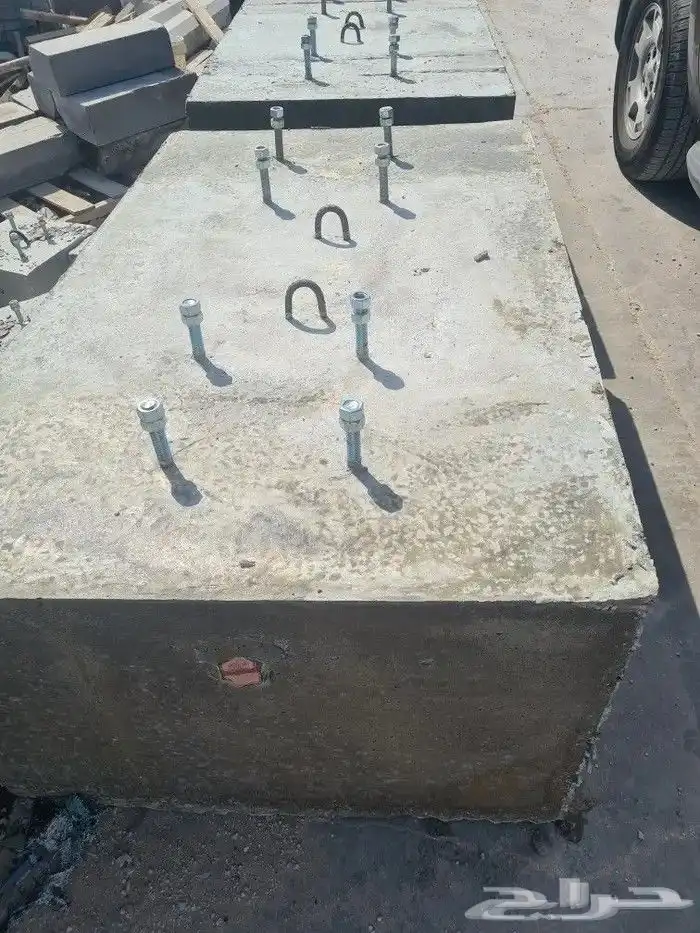 صبات خرسانية صبات اسمنتية قواعد إنارة نيوجرسي مصنع الدمام 1
