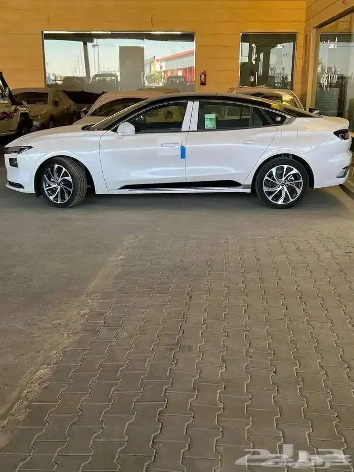 فورد تورس تيتانيوم 2026 متوفر لدي الحسن اقل سعر 1