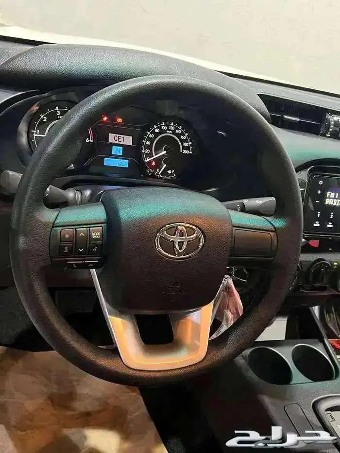 هايلوكس DLX سلق غمارتين م2.4 دبل ديزل تماتيك بريمي 2025 11