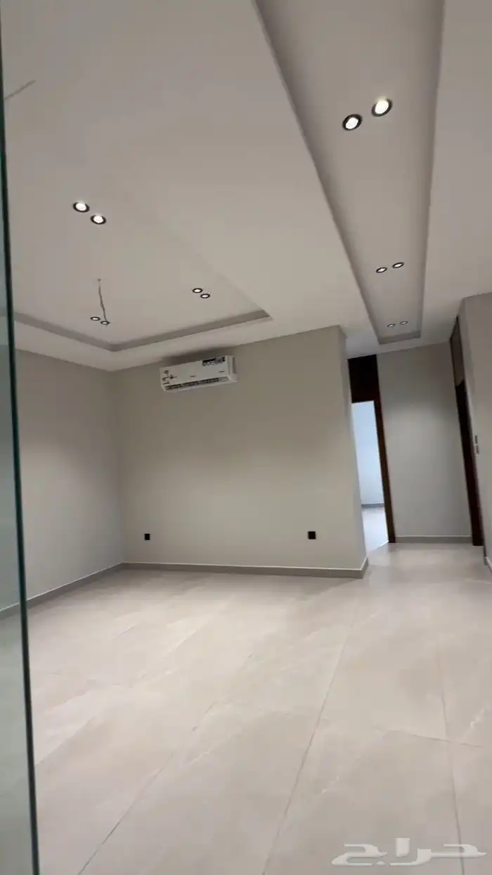 شقة راقية للإيجار بحي الصفا 6 غرف 2 ماستر 1