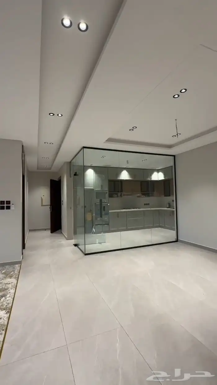 شقة راقية للإيجار بحي الصفا 6 غرف 2 ماستر 0