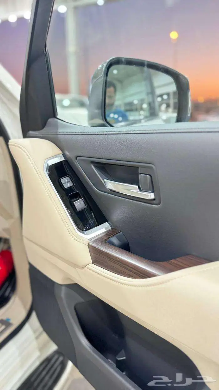 لاند كروزر VXR نص فل خليجي 2025 10