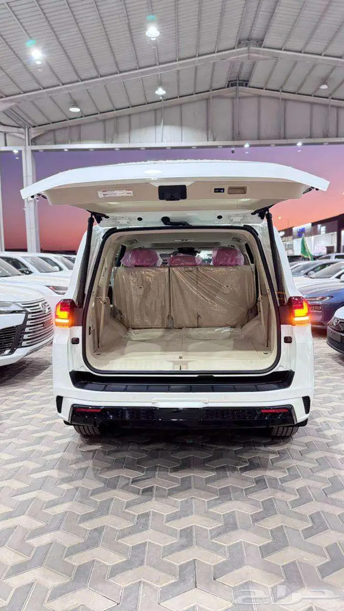 لاند كروزر VXR نص فل خليجي 2025 19