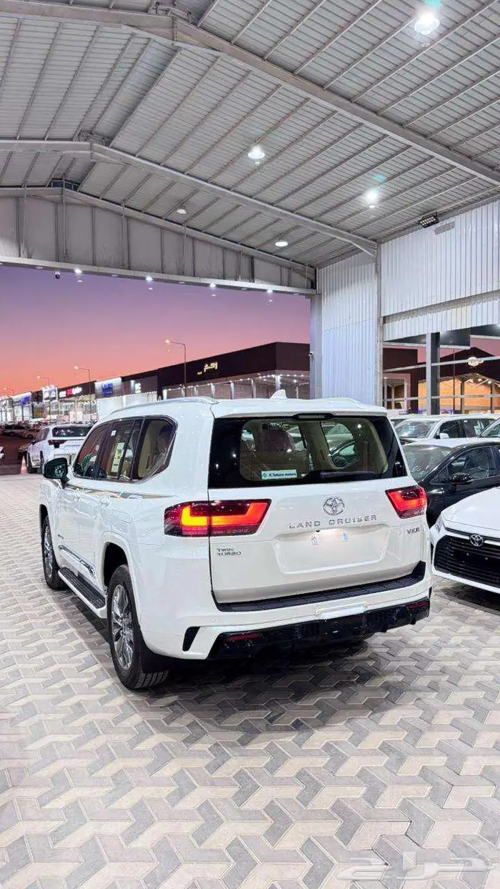 لاند كروزر VXR نص فل خليجي 2025 17