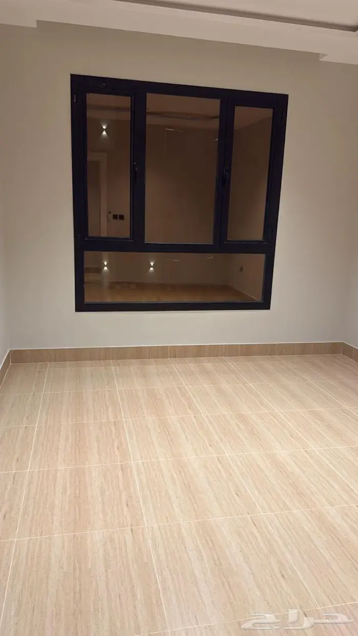 شقة فاخرة مطلة للأيجار الخبر حي الحمراء 11