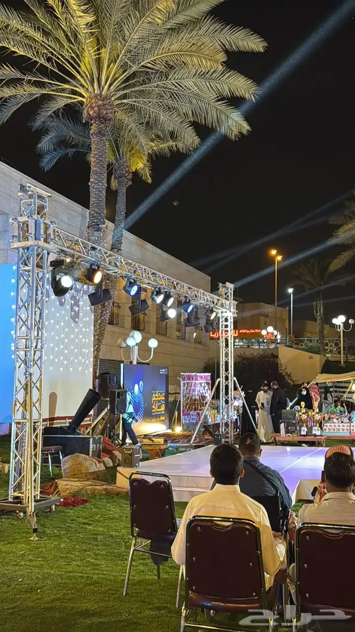 بوثات وشاشات LED وصوتيات وإضاءات   أضواء التميز 6