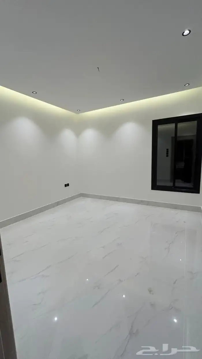 شقه تمليك 5 غرف وحوش في حي الوسام ب 650 الف 12