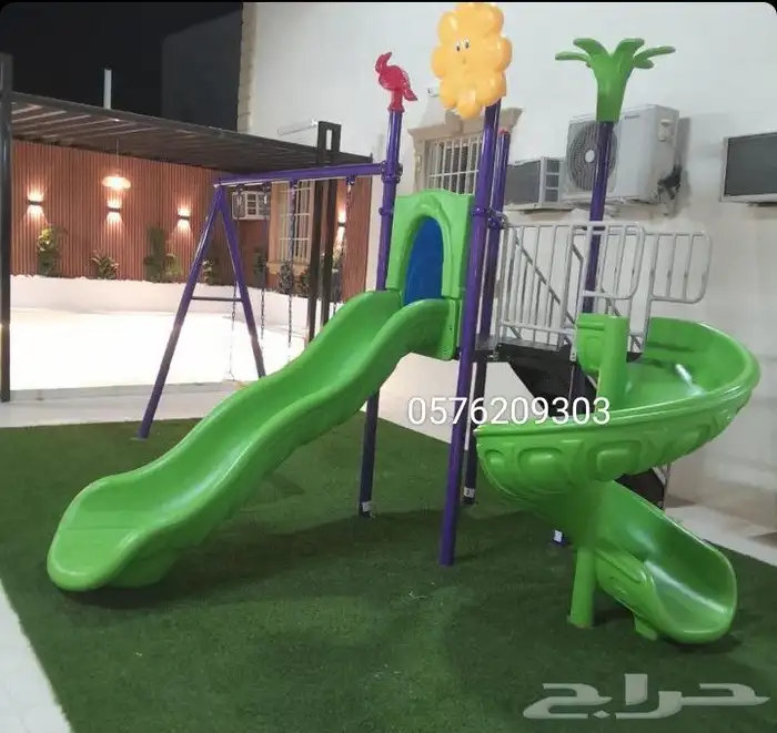 في كراسي حديد حشر صوبه نفر واحد طاوله 7 ناصر 26