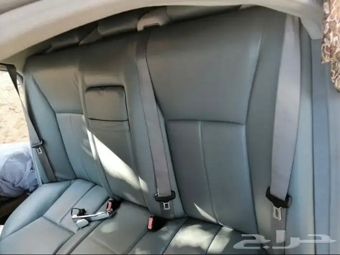 غرفه مرسيدس ابو عيون E لون رصاصي نظيفه 4