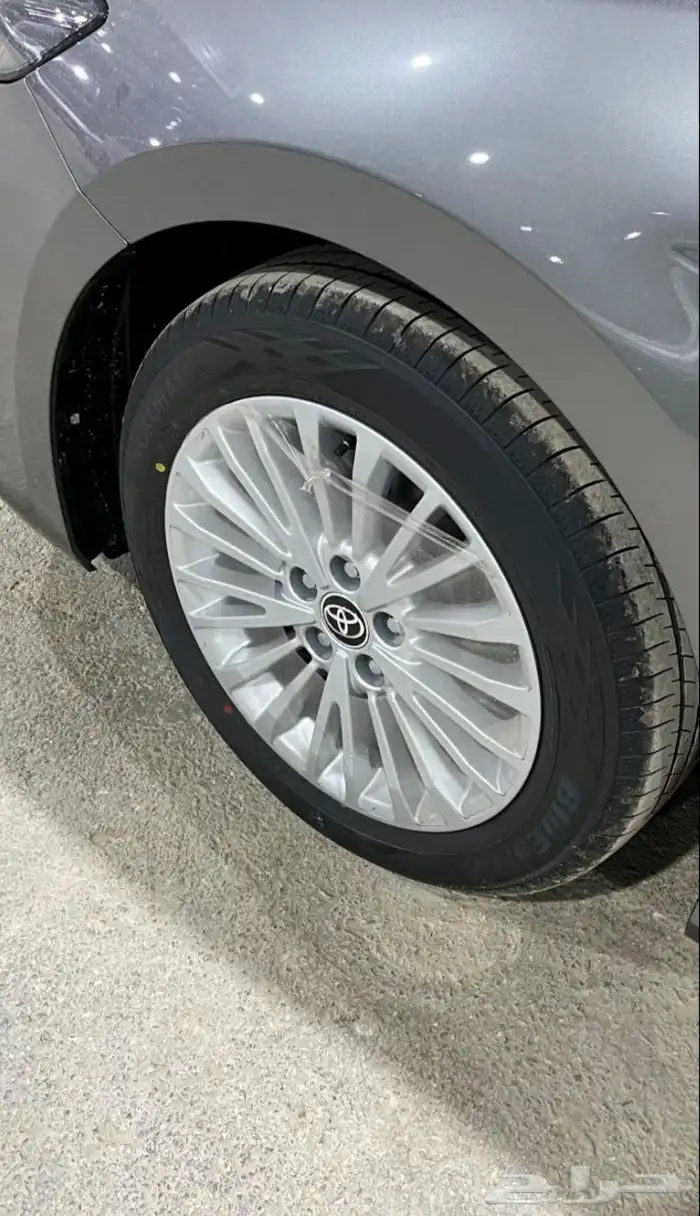 شركة العودة للسيارات أكبر موزع ل عبداللطيف جميل 3