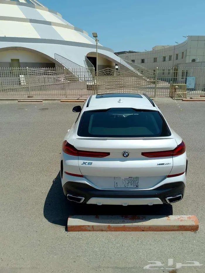BMW X6 xDrive40i   2020 Model (White Color) 11