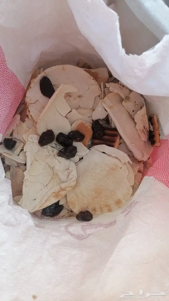 للبيع اخياش خبز وافيه كميه بصيطه ممكن 18 كيس 1