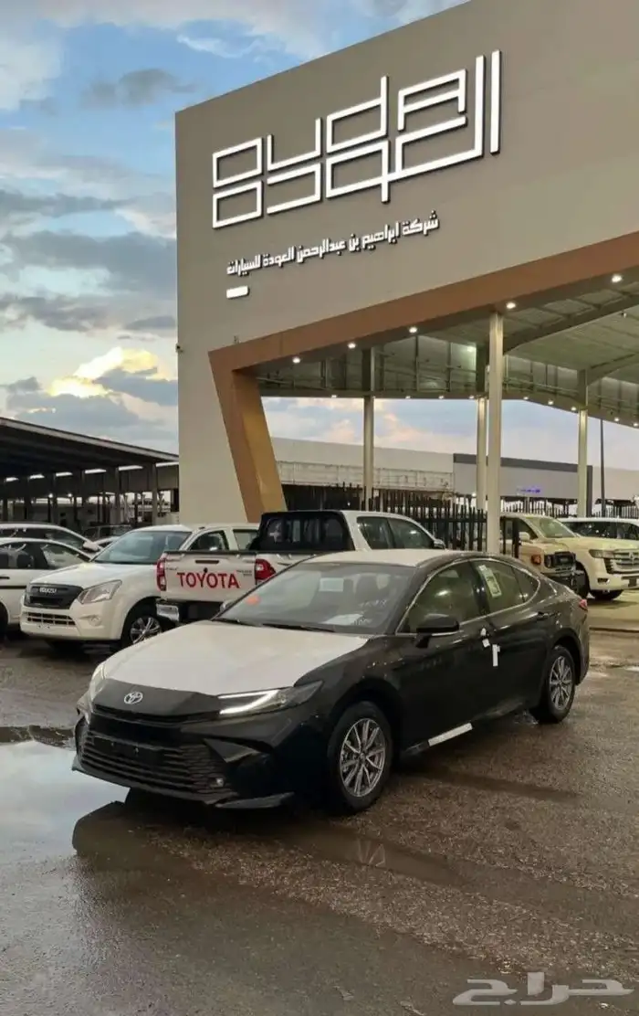 تويتا كامري بنزين استاندر 2025 - عروض الكاش والتقسيط 6
