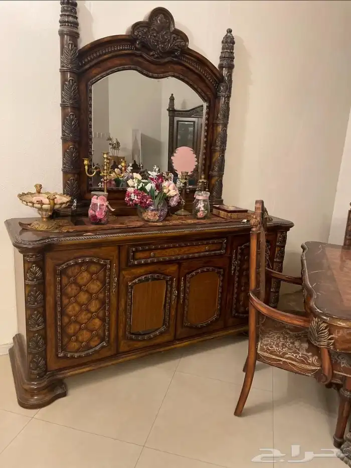 طاولة طعام للبيع 1