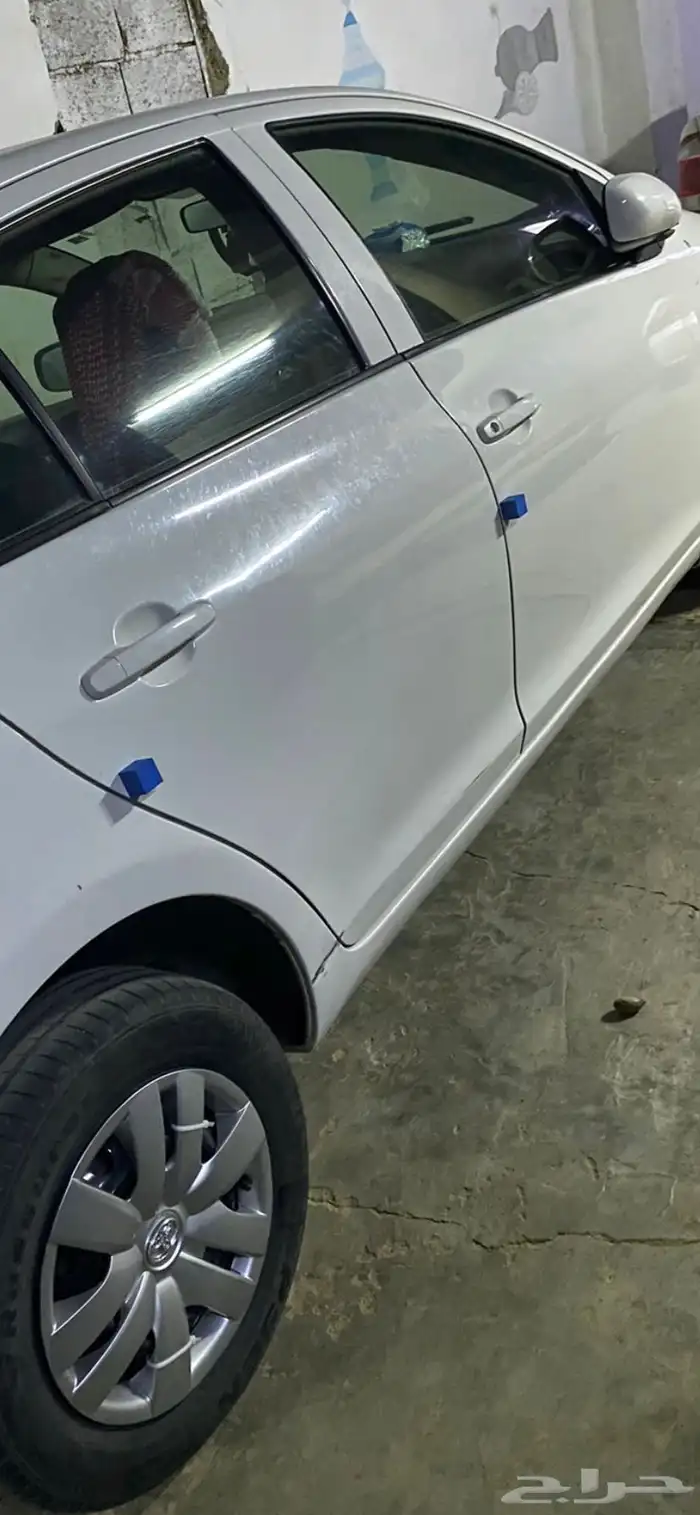 يارس مديل 2010للبيع 1