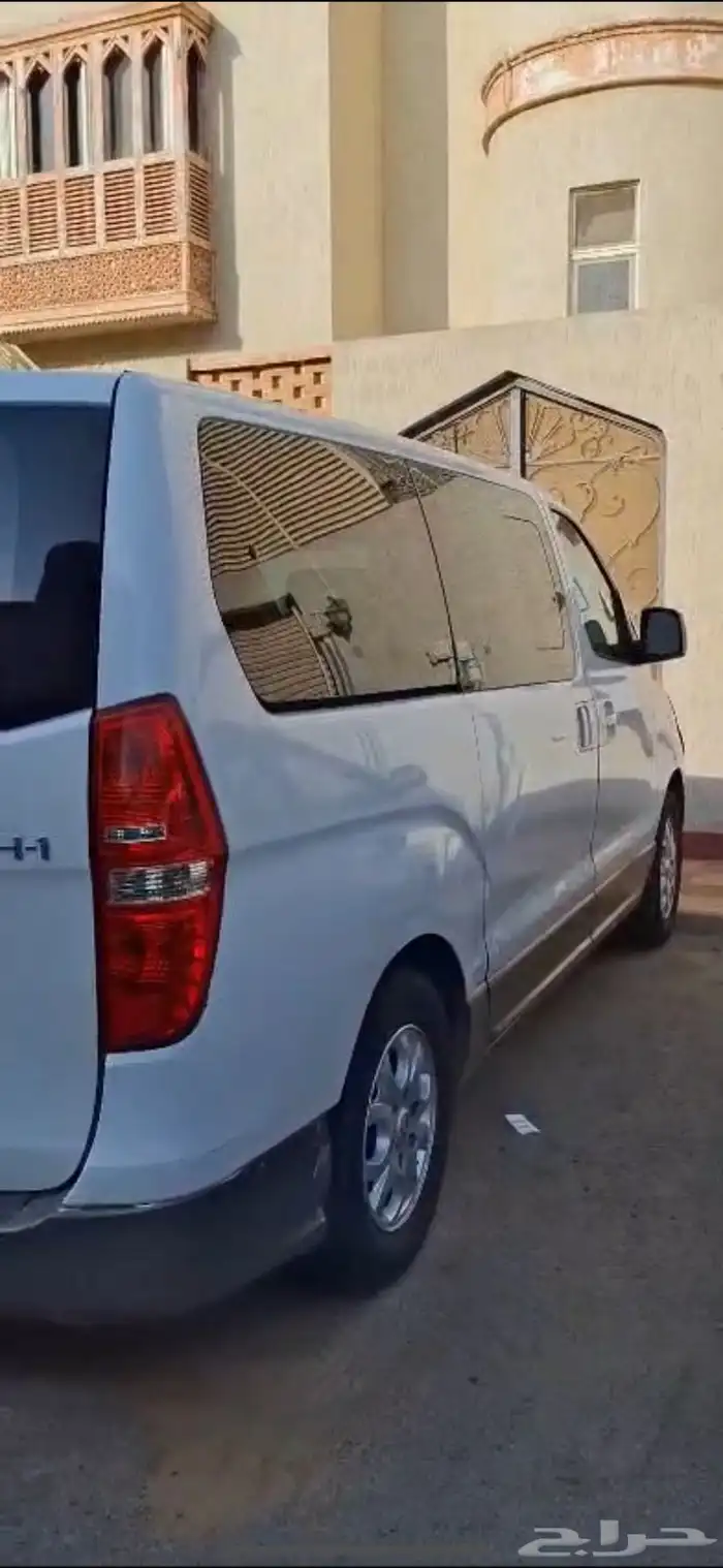 سيارة هونداي H1 مجهزة برافعة كرسي متحرك خاص ب المعاقين 7