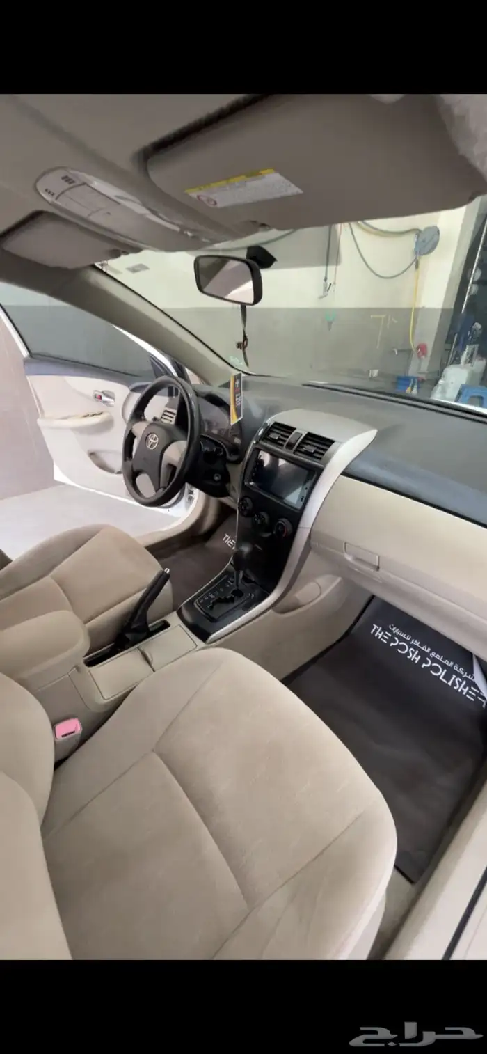 للبيع سيارة كورولا 2011 5