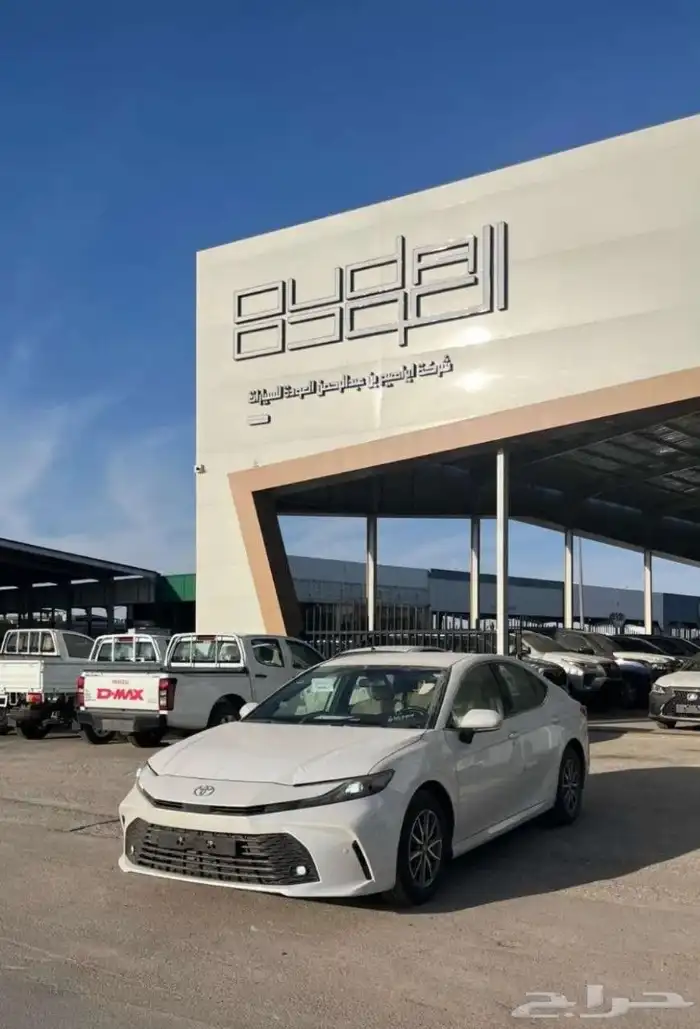 تويتا كامري بنزين استاندر 2025 - عروض الكاش والتقسيط 0