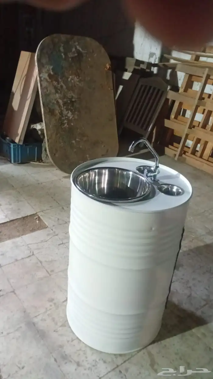 تم تنفيد أخر أعمالنا تفصيل كراسي  و طاولات و مغسله  من برميل 4