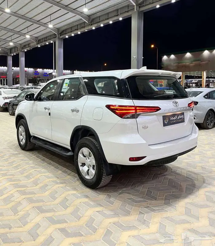 عرض خاص تويوتا فورتشنر GX ديزل دبل موديل 2024 بطاقه جمركيه 3