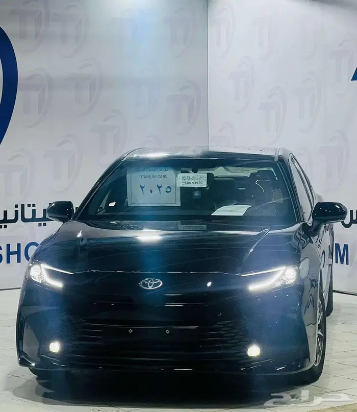 تويوتا كامري E بنزين 2025 0