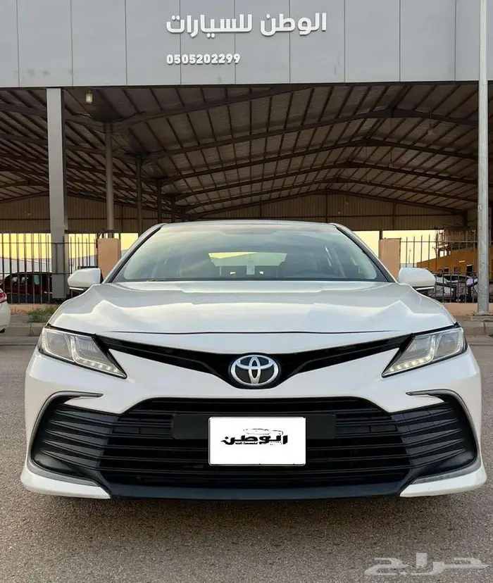 تويوتا كامري LE موديل 2022 0